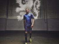 FB体育网页版-从黄蜂到世界之巅，库里在2026世界杯的接管传奇