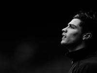 FB体育-佩德里爆发引领战术革命，尼斯式坚韧淘汰赛哲学能否攻克牙买加风暴？