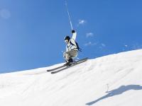 FB体育赛事-鹰击长空，团队为王，西亚卡姆如何带动全队节奏强压76人