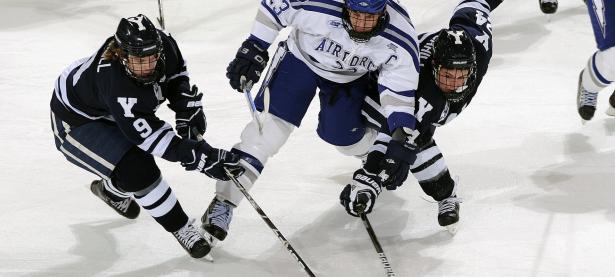 FB体育APP-法网险胜ATP总决赛，梅德韦杰夫带队取胜的战术密码