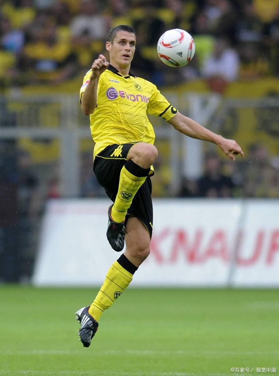 包含多特蒙德客场不敌，遭遇奥格斯堡逆转，战平收场的词条