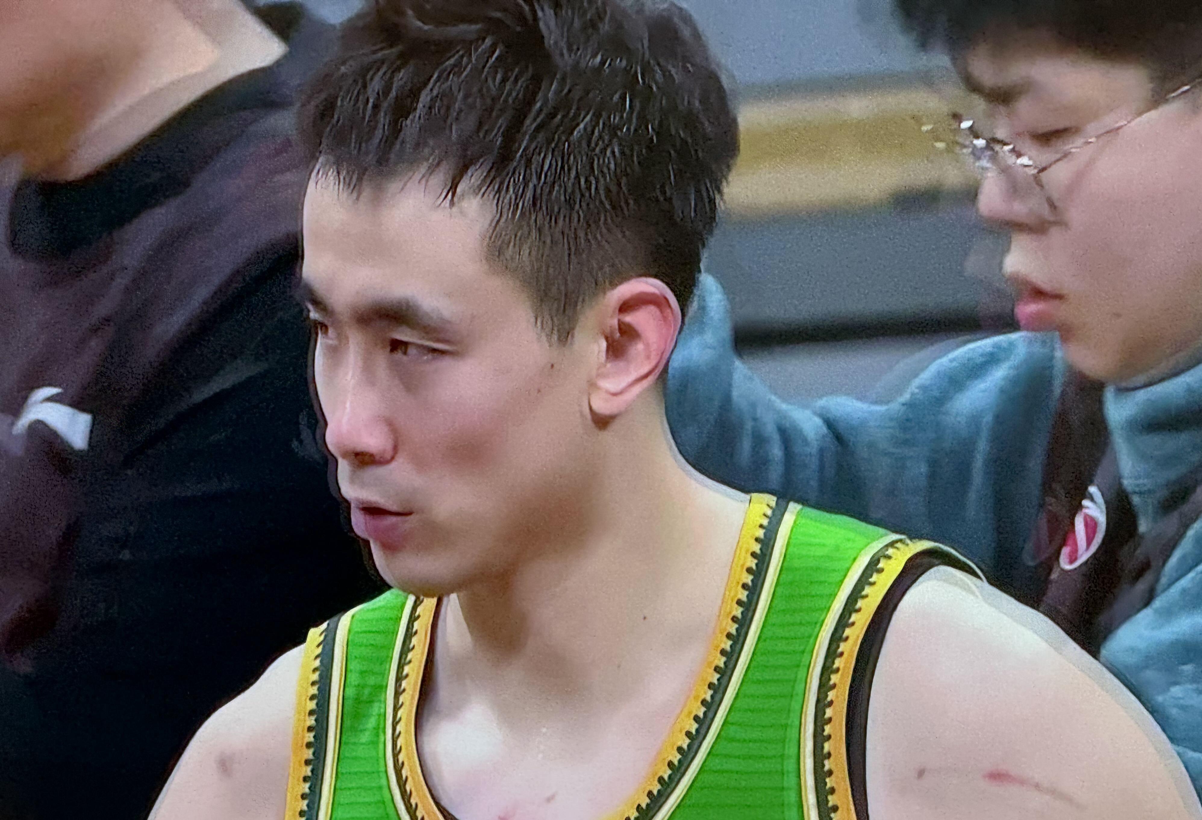 辽宁男篮惨败，外援表现黯淡，需重整旗鼓